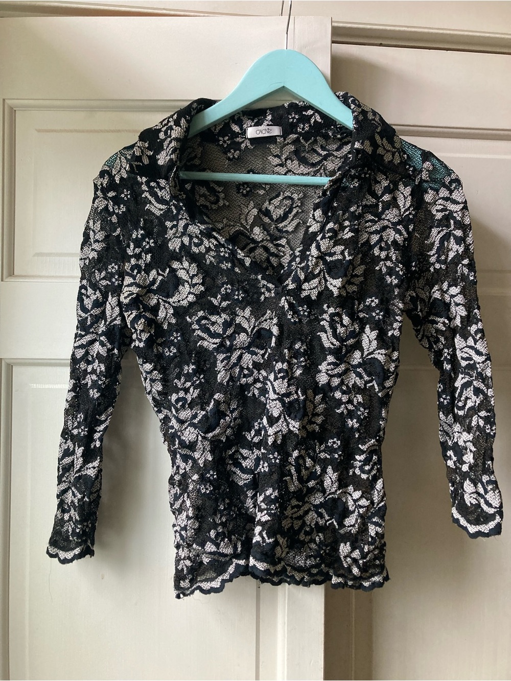 Caché Black Lace Floral Long Sleeve Top
